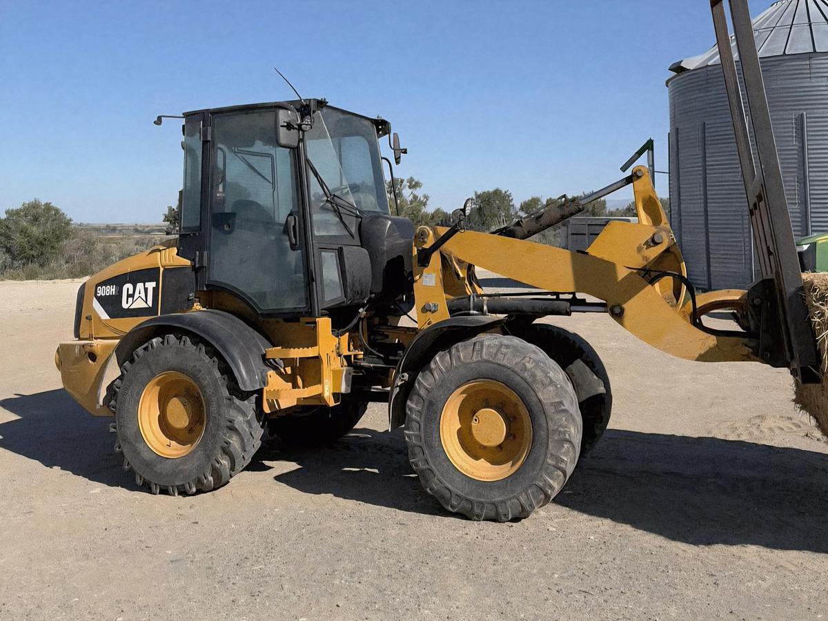 Used 2014 Cat 908H2 Wheel Loader w/ 4200 hrs