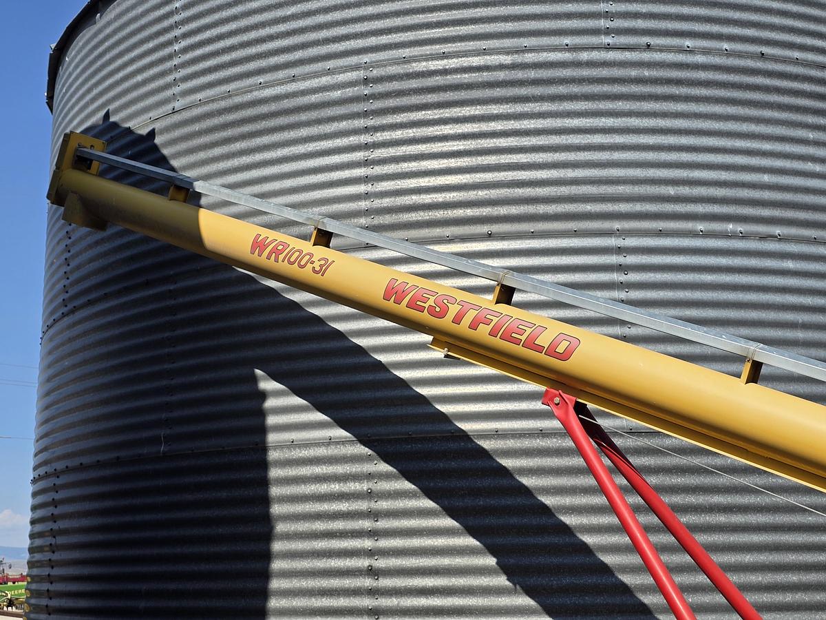 Used 31' x 10" Westfield WR100-31 Grain Auger
