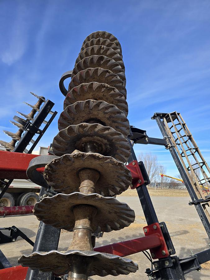 Used 2016 Case 335 Barracuda Vertical-Till Disk