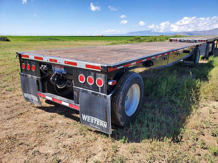 Used 48' + 30' Hay / Flatbed Trailer Set - Reinke w/ Western