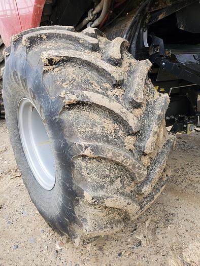 Used 2020 Case IH 9250 Combine w/ 1300 eng hrs