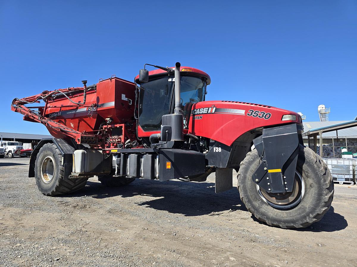 Used 2015 Case Titan 3530 Floater w/ 810 Flex-Air Applicator