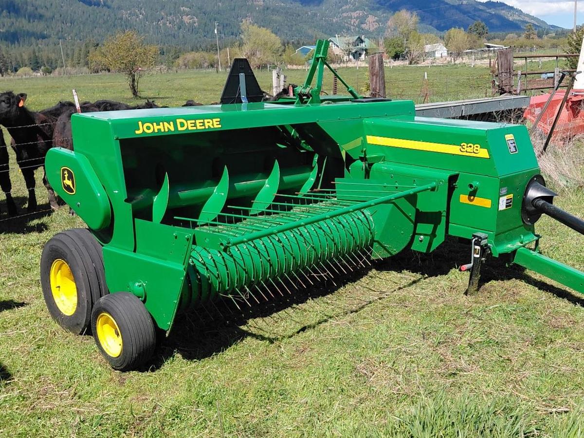 Used 2023 John Deere 328 Baler ** Like New **