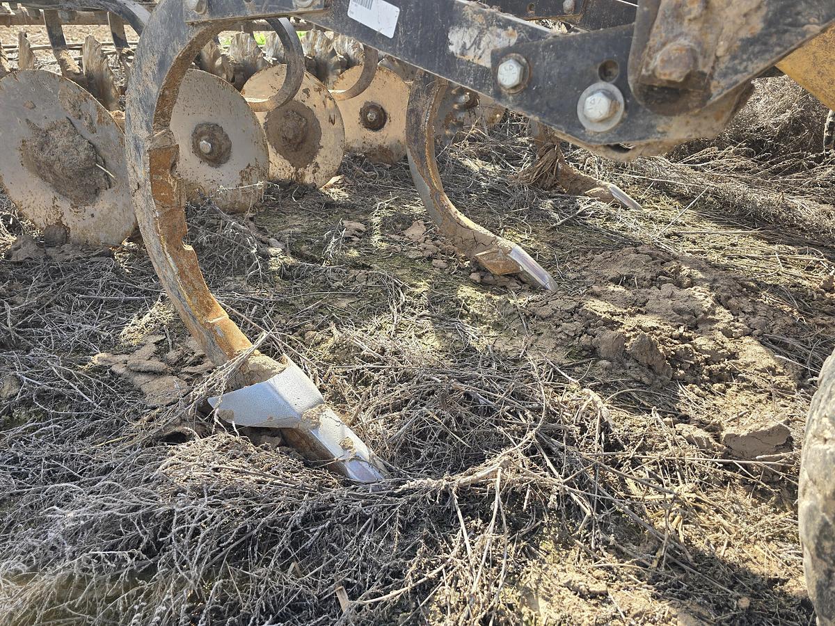 Used Krause 4850-15 Disk Ripper - 7 Shank