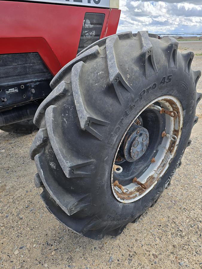 Used 1994 Case 7240 Tractor