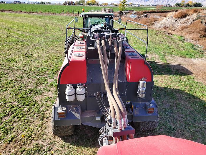 Used Massey 2270 Baler w/ 2020 Staheli DewPoint 6210 Steamer