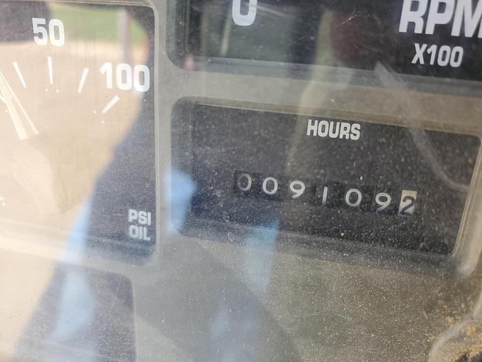 Used International Bale Retriever Truck for Big Square Bales