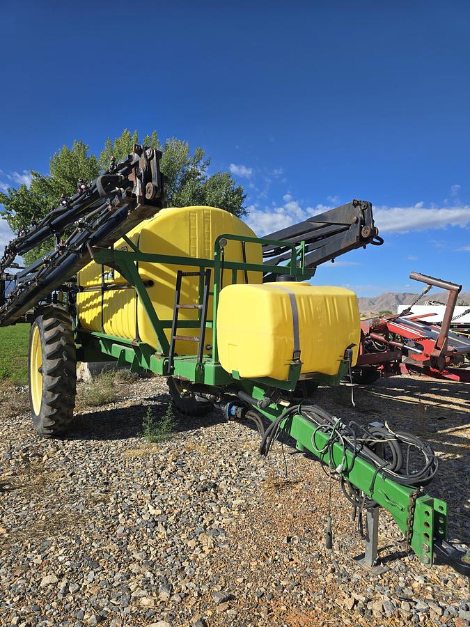 Used Schaben SF-8500 Sprayer w/ 90' Boom