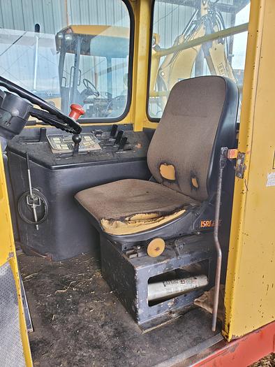 Used New Holland 1085 Balewagon w/ 4k hrs