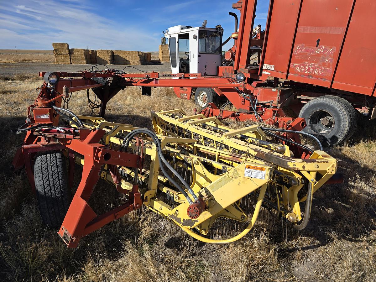 Used New Holland 216 Rake