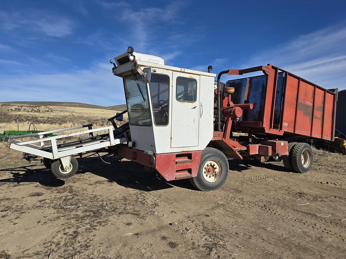 Used Freeman 5000 Bale Stacker