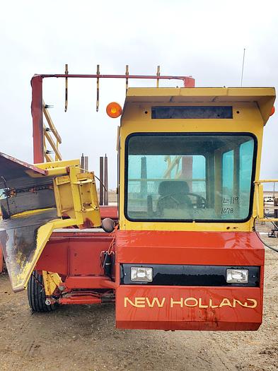 Used New Holland 1078 Balewagon