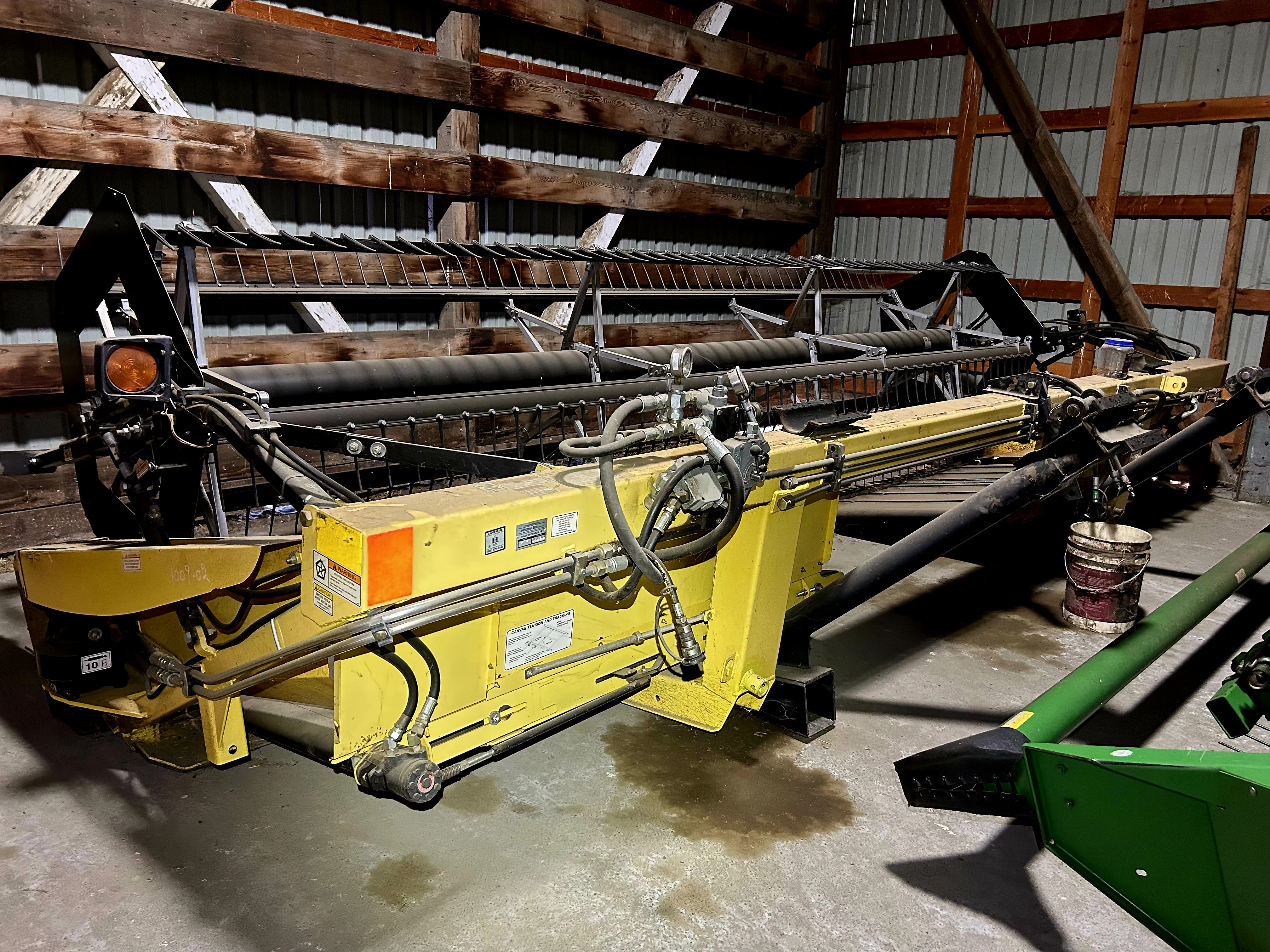 Used 18' Honey Bee SP18 Draper Header for JD Windrower