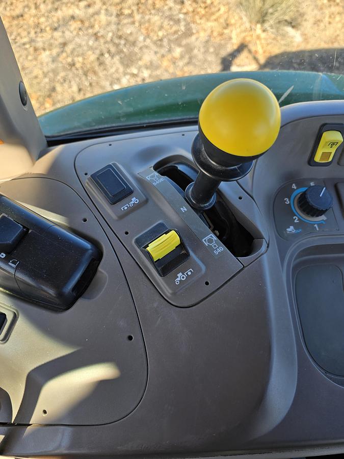 Used 2020 John Deere 5115M Tractor w/ 1100 hrs ** Loader Ready **