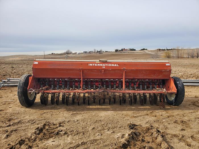 Used 12' International 510 Grain Drill w/ Small Seed