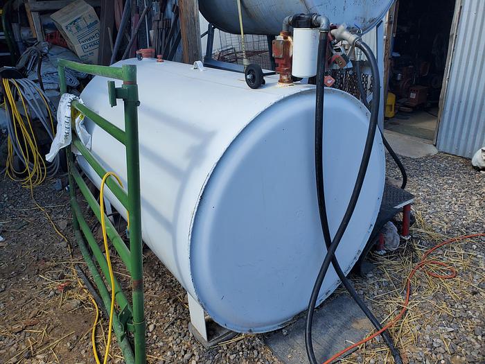 Used 500 Gallon Fuel Tank w/ Pump