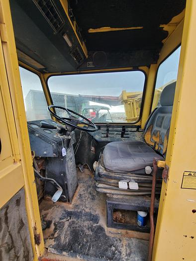 Used New Holland 1078 Balewagon