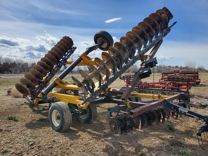 Used 22' Ezee-On 1600 Heavy Tandem Disk