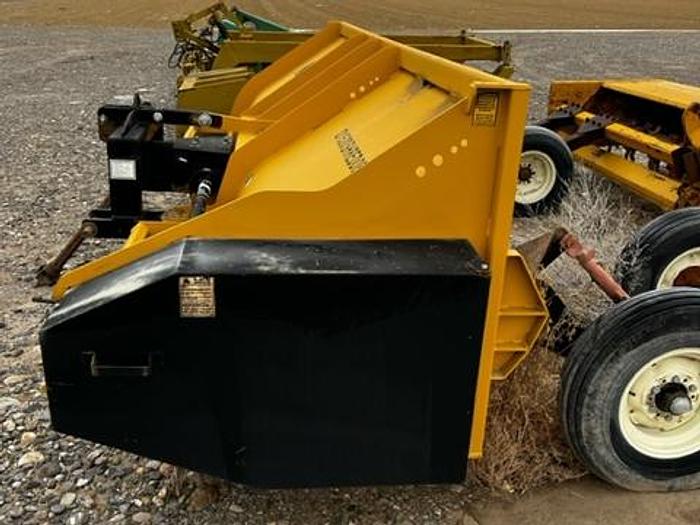 Used 8R22 Newhouse 1530 Onion Shredder