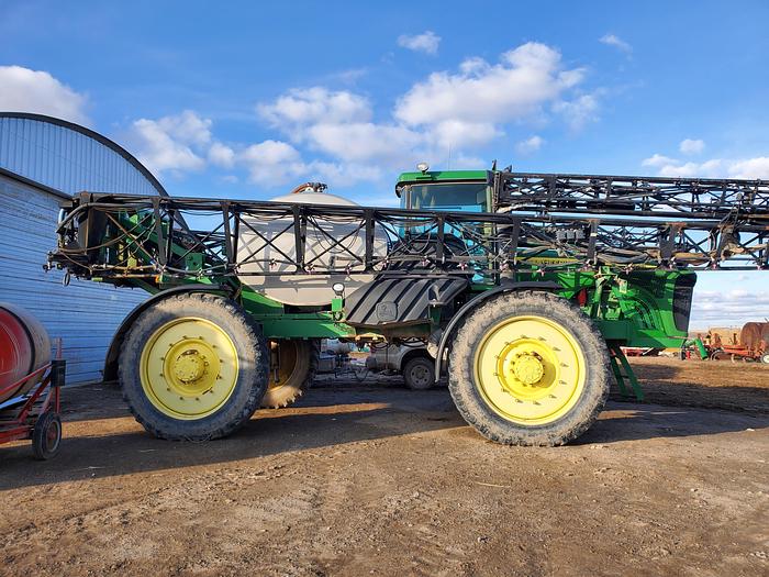 Used 2006 John Deere 4920 Sprayer w/ 4000 hrs