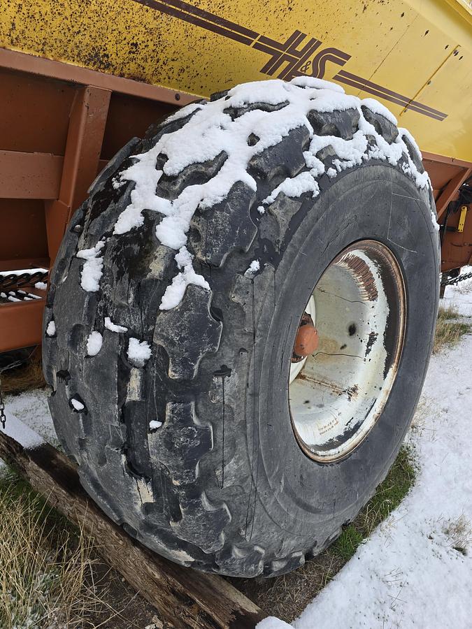 Used H&S 30-Ton Sugar Beet Cart
