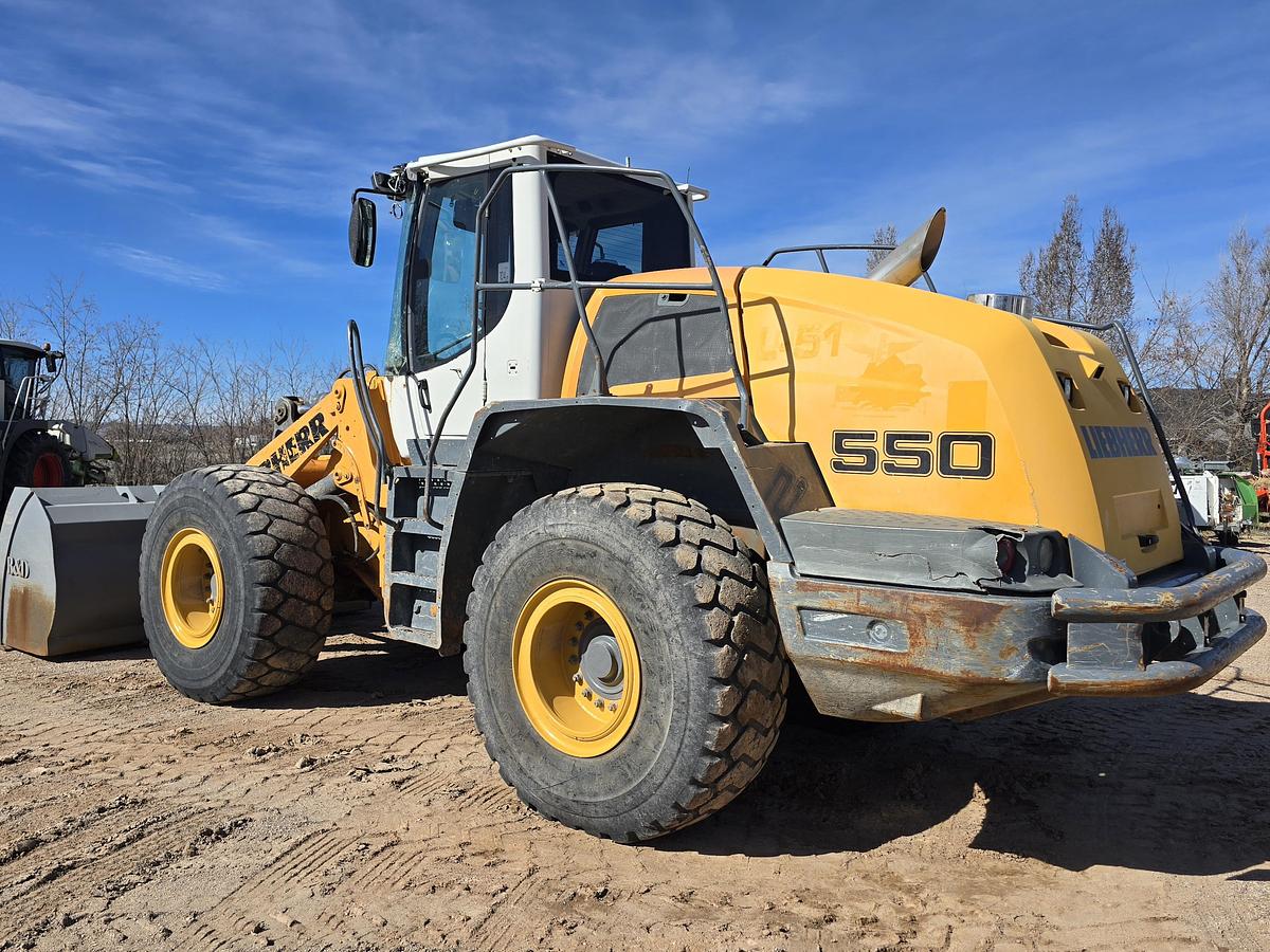 Used 2014 Liebherr L550 Wheel Loader