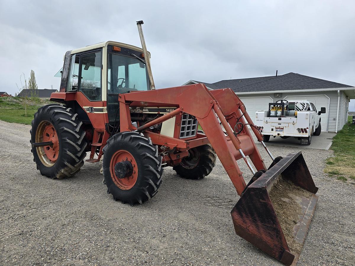 Used International 1486 Tractor w/ Loader