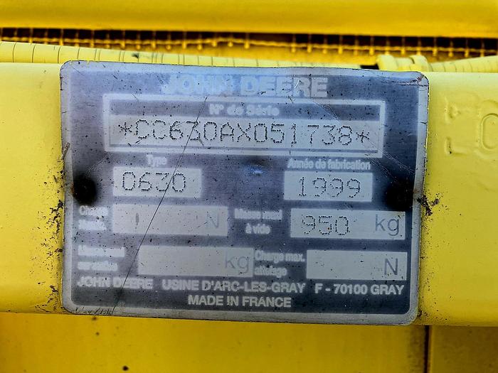 Used 2002 John Deere 6850 Forage Harvester w/ Pickup Header