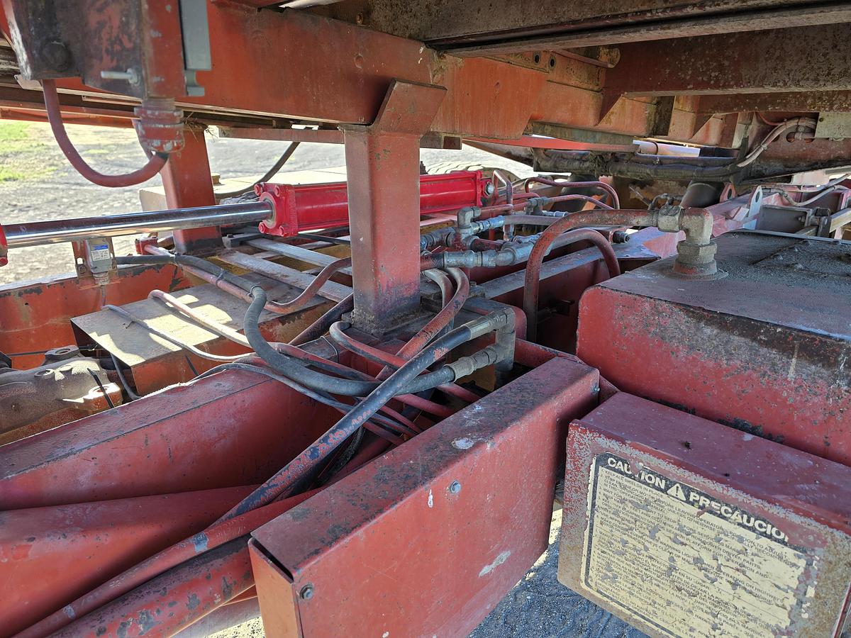 Used ** Going to Auction ** Freeman 5000 Bale Stacker