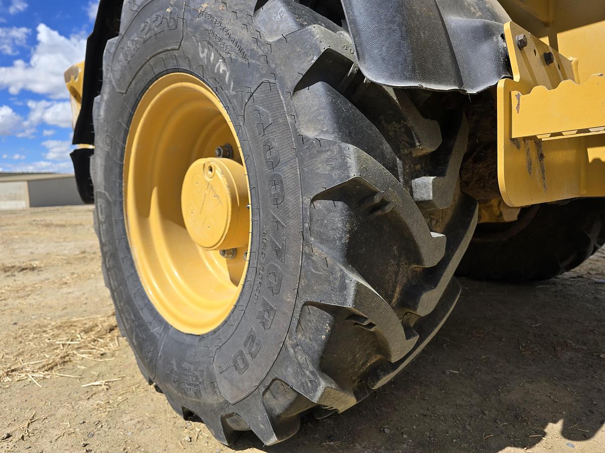 Used 2022 Caterpillar 908M Wheel Loader ** Going to Auction **