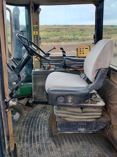 Used 1993 John Deere 8870 Tractor w/ Blade - 2000 original hrs