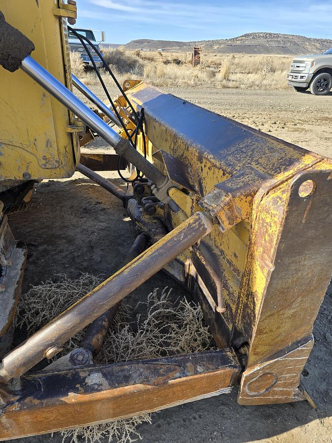 Used Caterpillar D6D Dozer