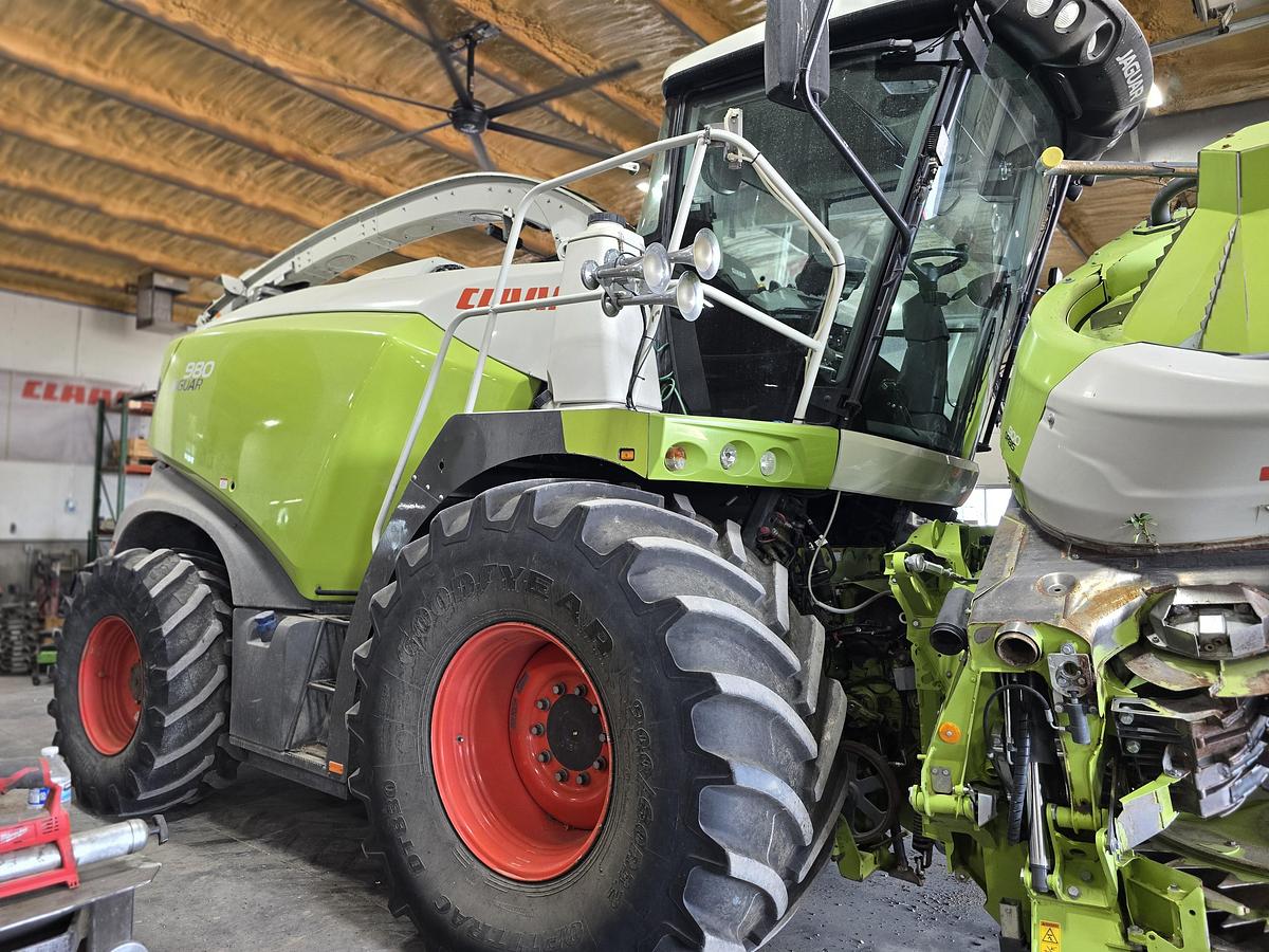 Used 2017 Claas Jaguar 980 Forage Harvester / Chopper
