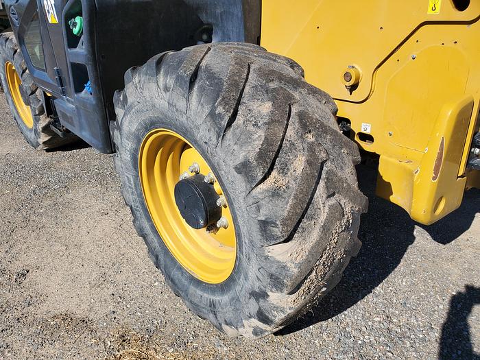 Used 2019 Caterpillar TH408D Telehandler