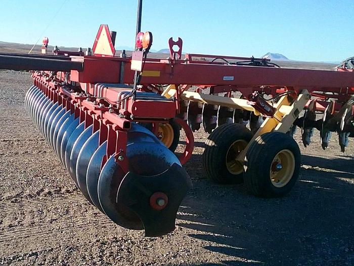 Used 17' Krause 5817 Offset Disk w/ Packer **Excellent Condition**