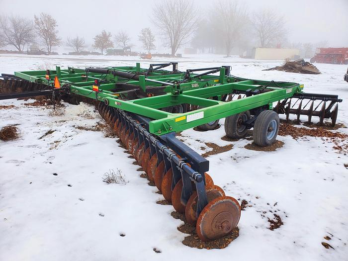 Used 32' Frontier TM5132 Heavy Tandem Disk