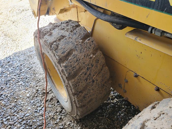 Used John Deere 250 Skid Steer w/ 4 Attachments