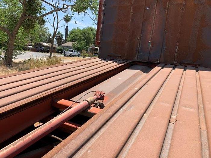 Used New Holland 1095 Bale wagon with Mil-Stak clamp