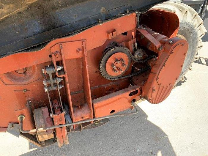 Used 2009 Massey Ferguson 9435 Windrower