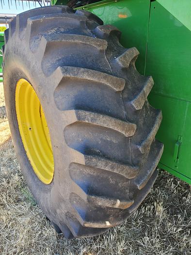 Used 2003 John Deere 9550 Combine w/ 2 Headers ** Superb Condition **