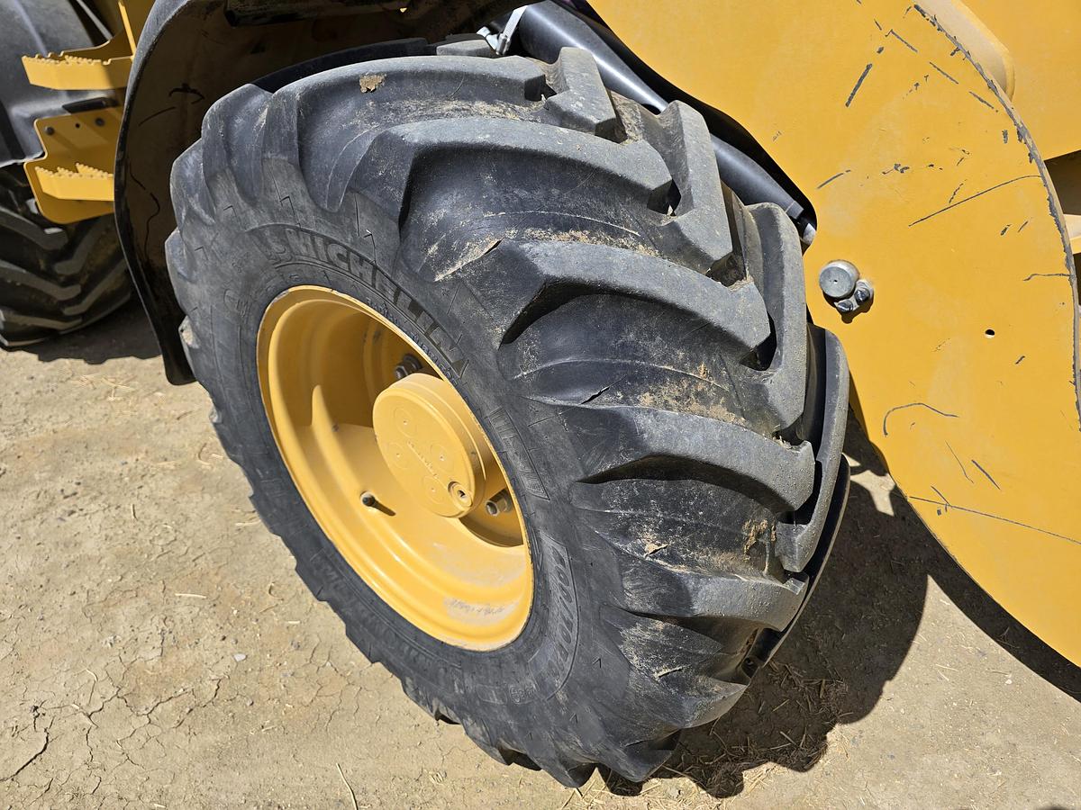 Used 2022 Caterpillar 908M Wheel Loader ** Going to Auction **