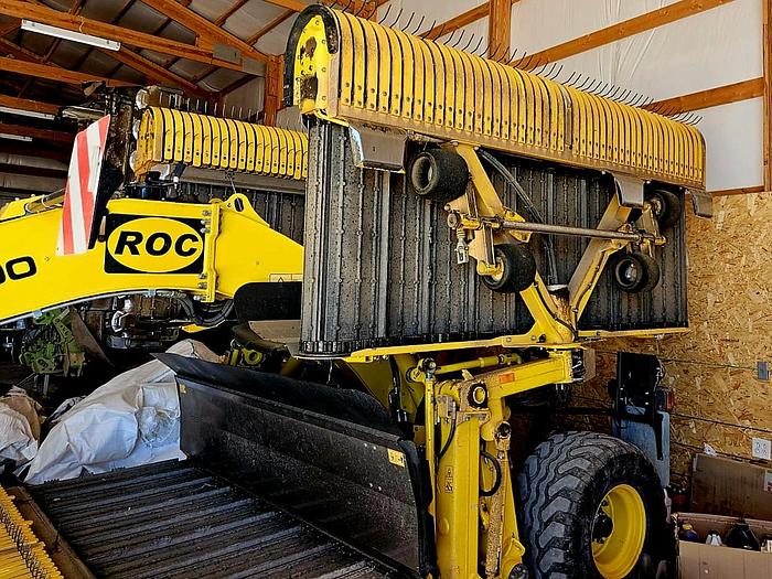 Used 30' ROC RT1000 Hay Merger