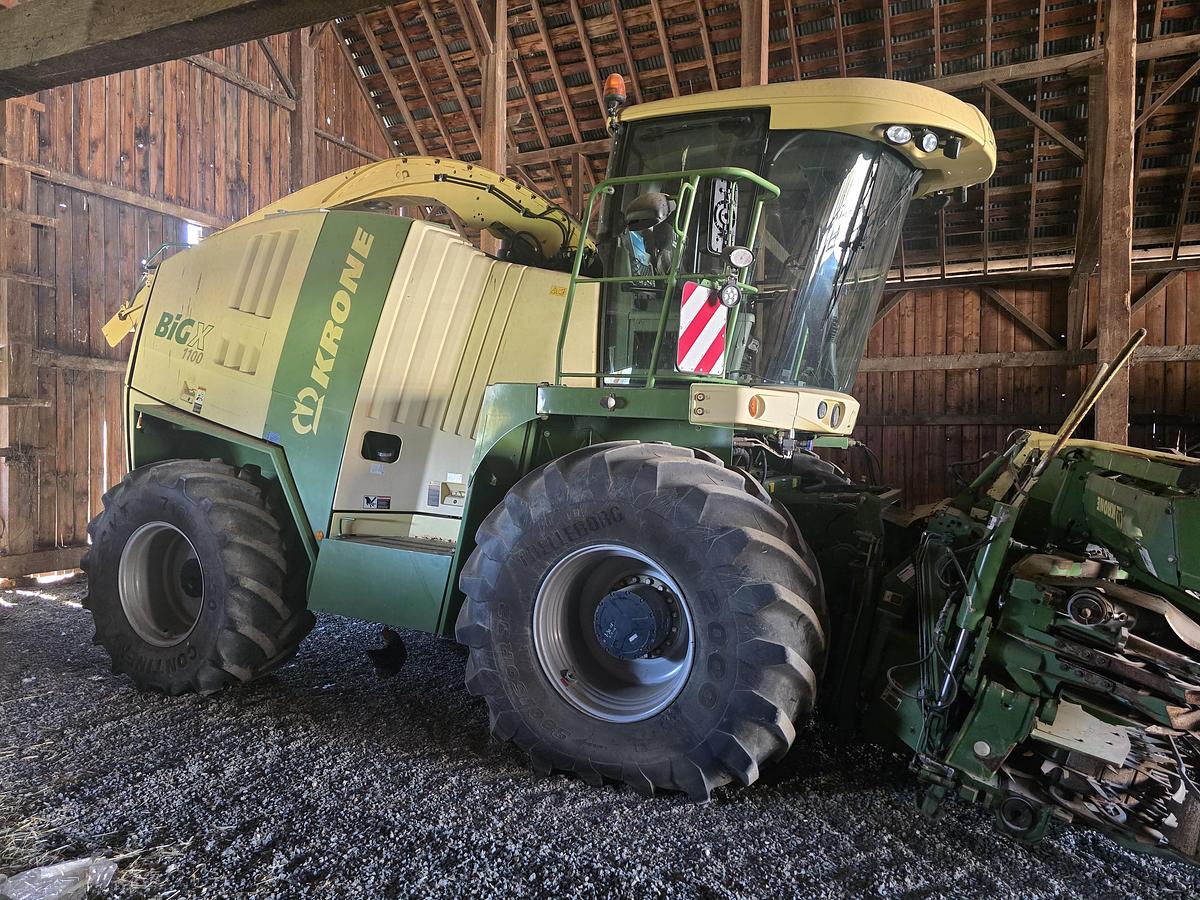 Used 2012 Krone Big X 1100 Forage Harvester + Headers