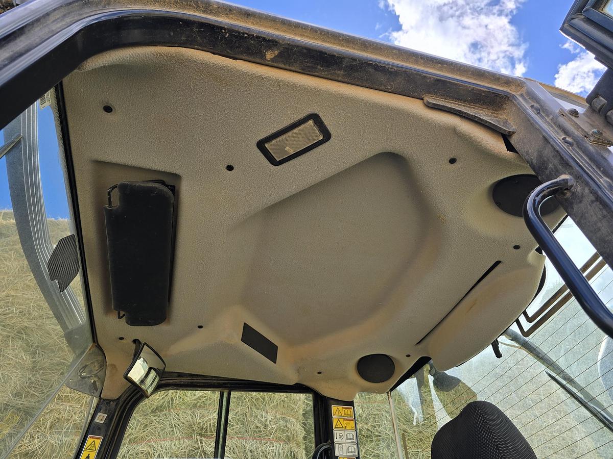 Used 2022 Caterpillar 908M Wheel Loader ** Going to Auction **