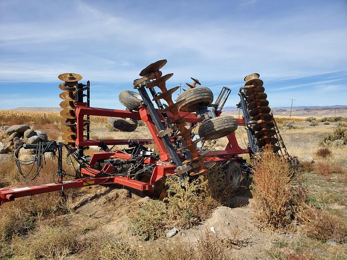 Used 22' 2015 Case 370 True-Tandem Disk