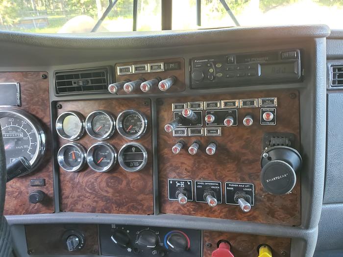 Used 2003 Kenworth T800 Super Heavy Duty Dump Truck ** New Factory Engine w/ Warranty **