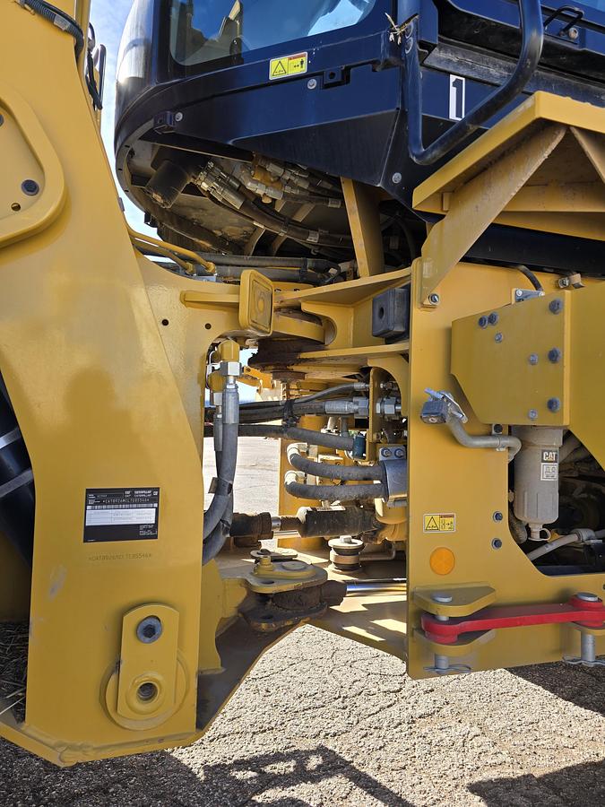 Used 2018 Cat 926M Wheel Loader w/ 1400 hrs