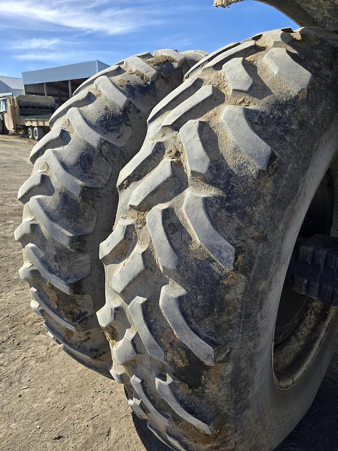 Used New Holland 8970 Tractor