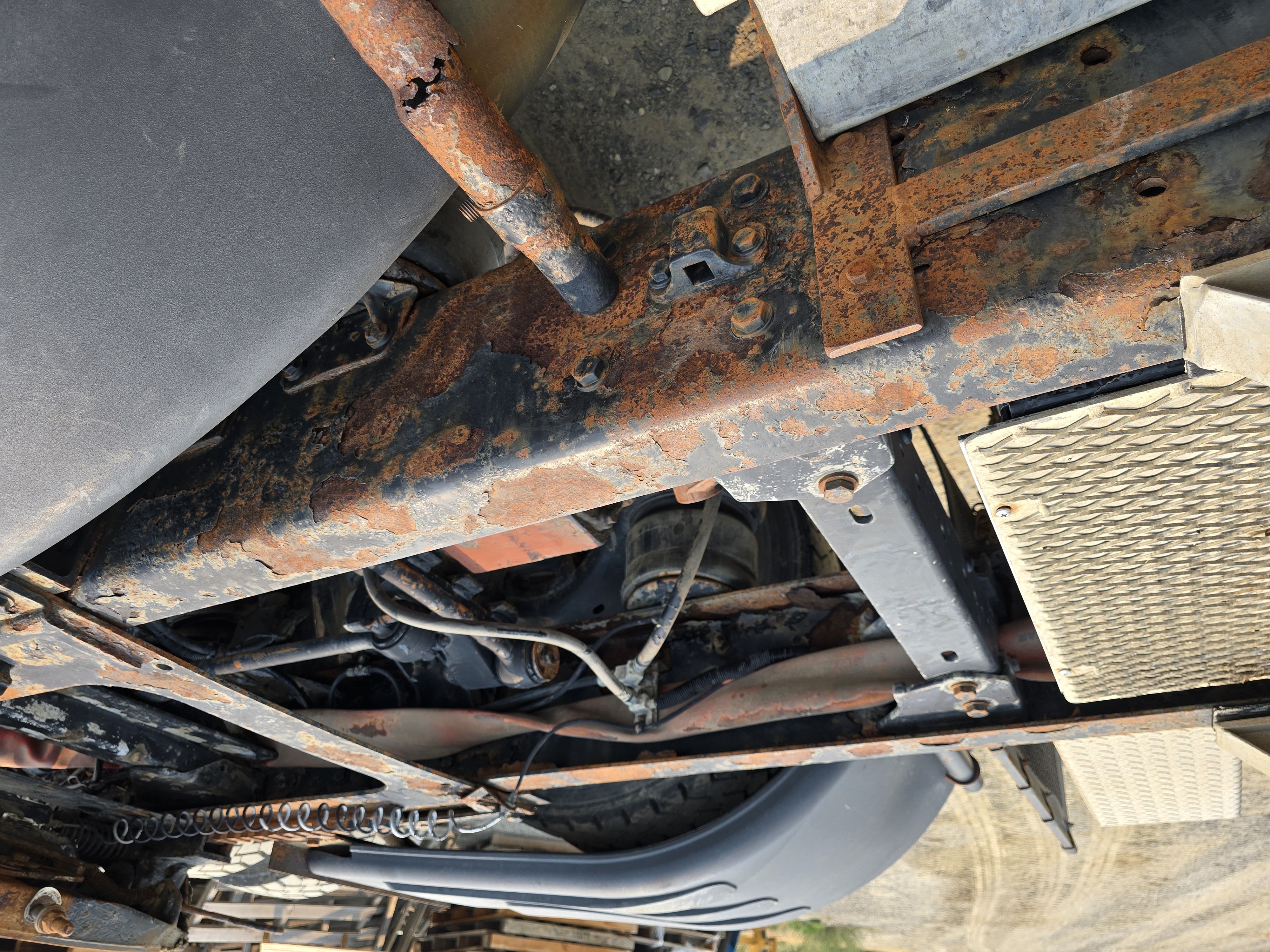 Used 2004 Kenworth T800 Truck w/ 330k Miles