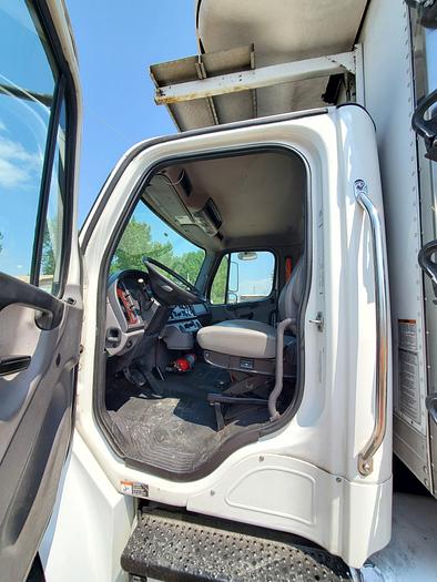 Used 2017 26' Freightliner Reefer Truck